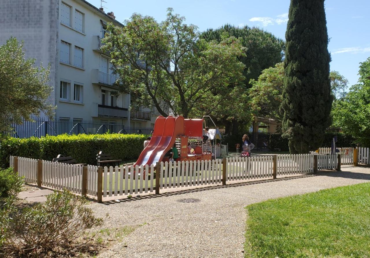 Le Patio, Climatisation Terrasse Wi-Fi Netflix 15 Mn Coeur De Ville Béziers Dış mekan fotoğraf