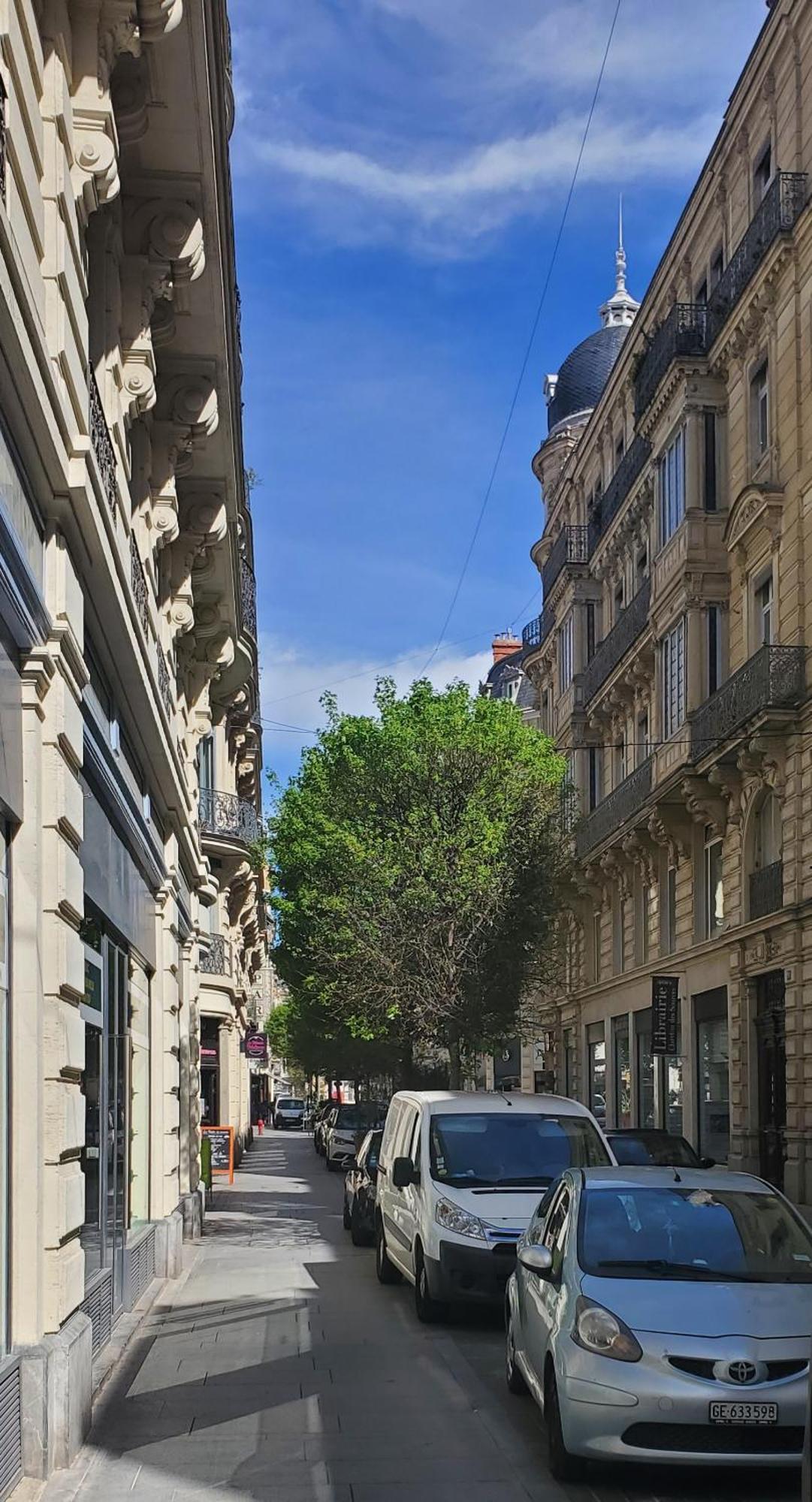Le Patio, Climatisation Terrasse Wi-Fi Netflix 15 Mn Coeur De Ville Béziers Dış mekan fotoğraf